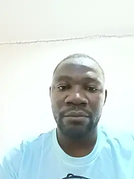 Snapshot of shoodly99 chatting on January 14, 2:28 am shoodly99 online show from January 14, 2:28 am