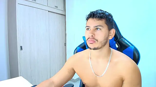 sophia and alex online show from November 10, 2:05 pm