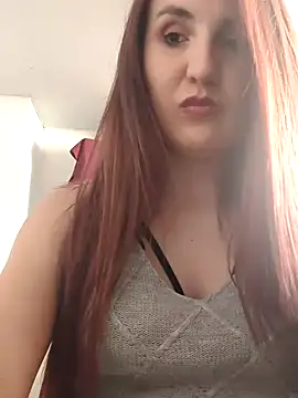 Snapshot of Alyah_1-2 chatting on December 17, 7:20 pm Alyah 1-2 online show from December 17, 7:20 pm