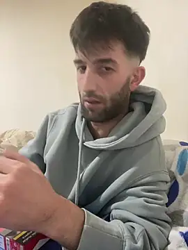 Snapshot of Dondeloquieras4 chatting on January 31, 8:40 pm Dondeloquieras4 online show from January 31, 8:40 pm