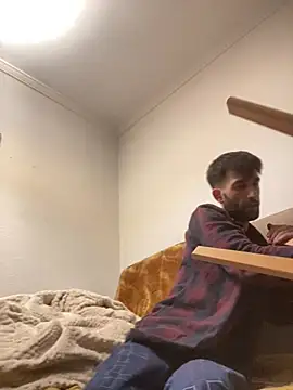 Snapshot of Dondeloquieras4 chatting on February 9, 5:39 pm Dondeloquieras4 online show from February 9, 5:39 pm