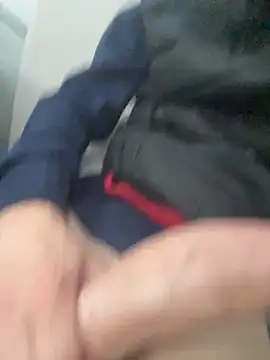 Snapshot of Dondeloquieras4 chatting on February 25, 2:27 pm Dondeloquieras4 online show from February 25, 2:27 pm