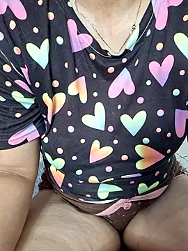 Snapshot of Mia_fox29 chatting on November 16, 11:16 am Mia fox29 online show from November 16, 11:16 am