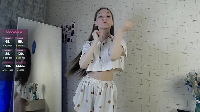 Snapshot of miragge_ chatting on November 2, 1:08 am miragge online show from November 2, 1:08 am