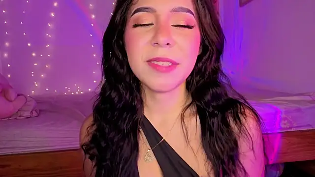 Miia330 online show from November 5, 7:30 am