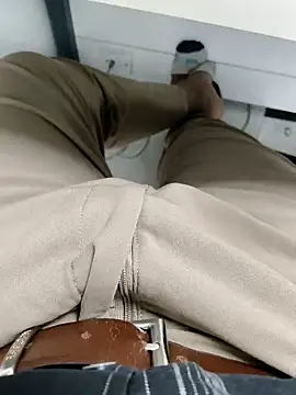 Snapshot of _Ramesh_pj chatting on February 3, 6:40 am Ramesh pj online show from February 3, 6:40 am