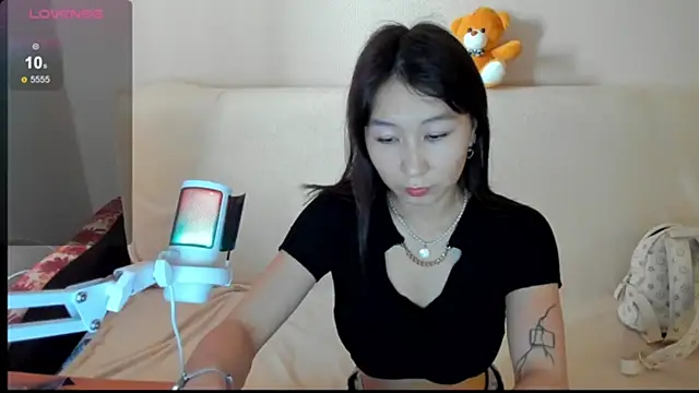 Snapshot of SaraXxray chatting on October 30, 2:46 am SaraXxray online show from October 30, 2:46 am