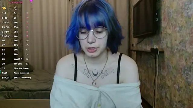 Snapshot of KellePourier chatting on February 27, 6:52 pm KellePourier online show from February 27, 6:52 pm