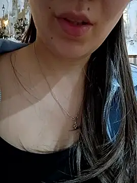 Emily  love online show from November 27, 3:52 am