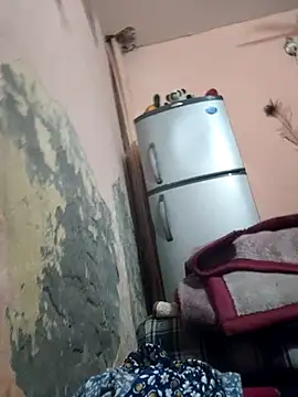 Snapshot of CUTE-GIRL-1 chatting on November 25, 11:21 am CUTE-GIRL-1 online show from November 25, 11:21 am