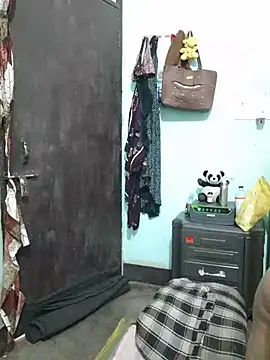 Snapshot of CUTE-GIRL-1 chatting on July 7, 6:58 am CUTE-GIRL-1 online show from July 7, 6:58 am
