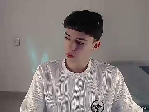 Snapshot of Sett_01 chatting on November 8, 9:35 pm Sett 01 online show from November 8, 9:35 pm