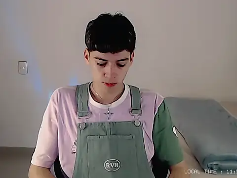 Snapshot of Sett_01 chatting on November 23, 4:56 am Sett 01 online show from November 23, 4:56 am