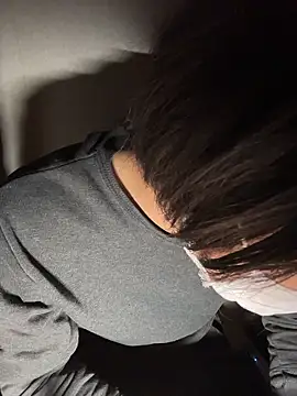 Tetta102 online show from January 19, 1:15 pm