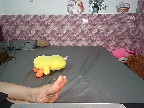 Snapshot of zubu_202 chatting on November 13, 2:27 pm zubu 202 online show from November 13, 2:27 pm