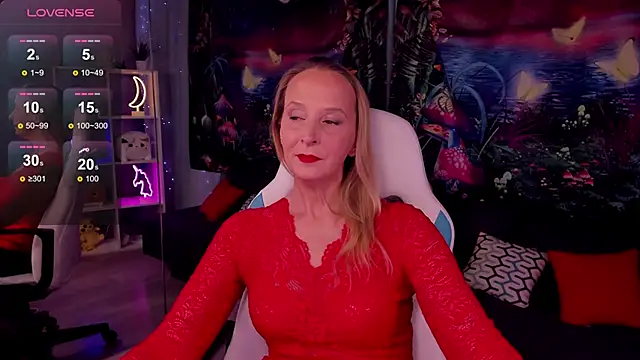 Snapshot of ScarlettPalmer chatting on December 14, 9:14 am ScarlettPalmer online show from December 14, 9:14 am