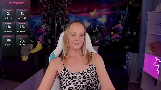 ScarlettPalmer online show from April 4, 12:02 pm