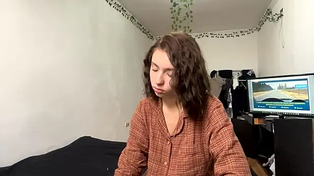 Snapshot of LilithFlamey chatting on November 3, 7:20 am LilithFlamey online show from November 3, 7:20 am