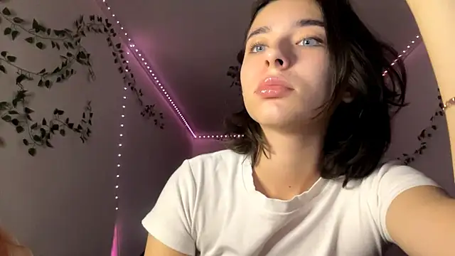 Snapshot of LilithFlamey chatting on November 23, 4:18 pm LilithFlamey online show from November 23, 4:18 pm