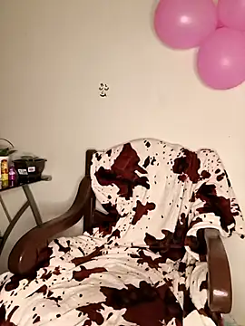 Snapshot of leona_sumiza chatting on November 16, 8:09 am leona sumiza online show from November 16, 8:09 am