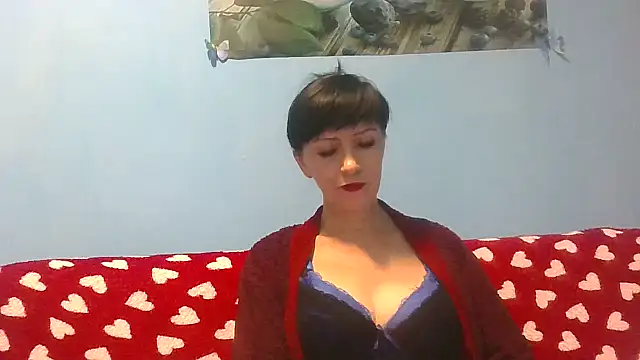 Snapshot of IffetLove42 chatting on November 12, 6:08 pm IffetLove42 online show from November 12, 6:08 pm