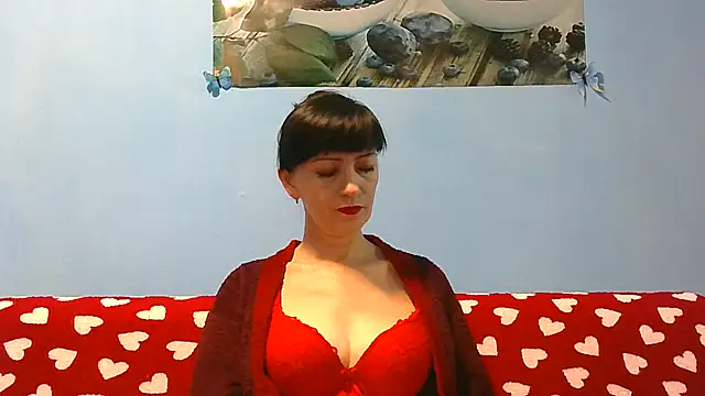 Snapshot of IffetLove42 chatting on May 23, 7:56 am IffetLove42 online show from May 23, 7:56 am