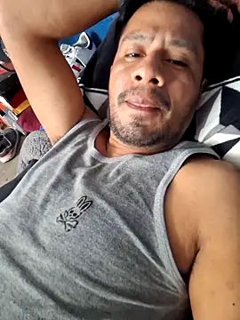 Snapshot of sanz957 chatting on February 21, 11:28 pm sanz957 online show from February 21, 11:28 pm