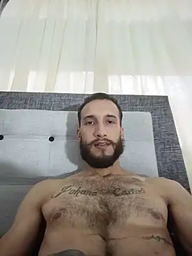 Snapshot of analistacum chatting on October 27, 12:53 pm analistacum online show from October 27, 12:53 pm