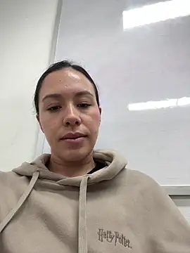 Snapshot of Oceane16_ chatting on November 6, 3:13 pm Oceane16 online show from November 6, 3:13 pm