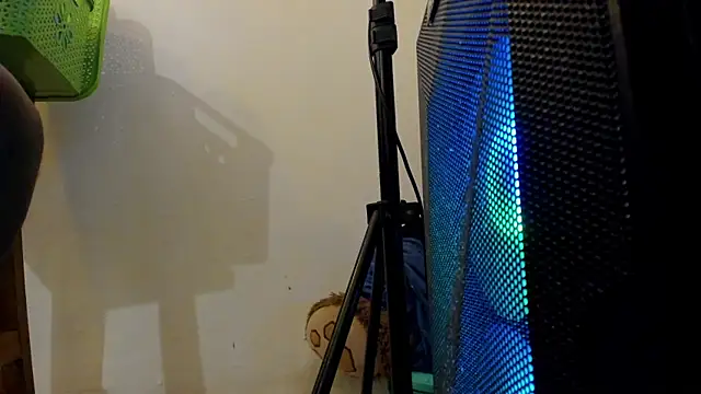 Snapshot of hathor__01 chatting on December 14, 1:27 pm hathor 01 online show from December 14, 1:27 pm