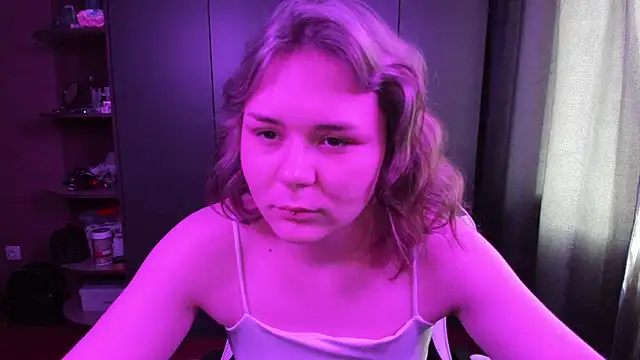 sophia lix online show from November 11, 6:35 am