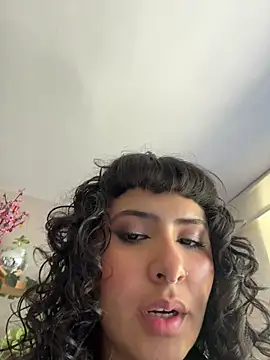 Snapshot of SugarTroubl33 chatting on June 27, 1:39 pm SugarTroubl33 online show from June 27, 1:39 pm