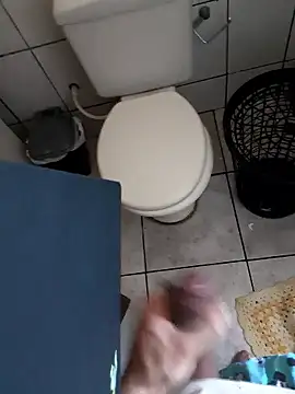 Snapshot of giovanift111 chatting on January 17, 10:20 am giovanift111 online show from January 17, 10:20 am