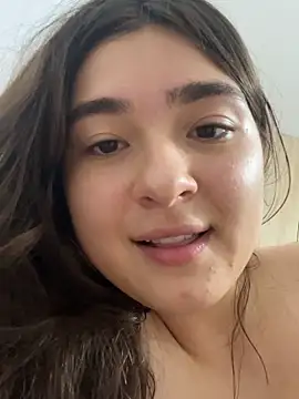 Snapshot of Valentina_ro chatting on November 2, 4:26 am Valentina ro online show from November 2, 4:26 am