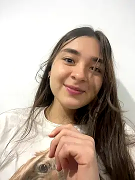 Snapshot of Valentina_ro chatting on November 16, 1:22 am Valentina ro online show from November 16, 1:22 am