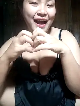 Snapshot of loncon-mup chatting on December 4, 10:51 pm loncon-mup online show from December 4, 10:51 pm