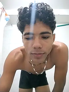 Alex Sweeting online show from March 27, 9:21 am