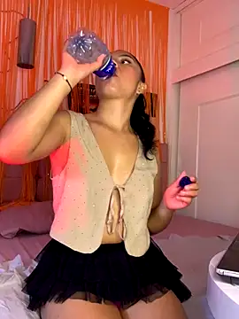 Snapshot of BabySam1x chatting on October 28, 1:36 pm BabySam1x online show from October 28, 1:36 pm