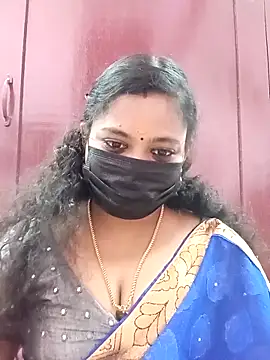 Snapshot of Mandhra28 chatting on October 30, 7:21 am Mandhra28 online show from October 30, 7:21 am