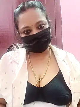 Snapshot of Mandhra28 chatting on October 31, 5:47 pm Mandhra28 online show from October 31, 5:47 pm