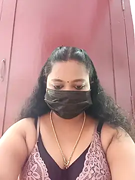 Snapshot of Mandhra28 chatting on November 2, 10:17 am Mandhra28 online show from November 2, 10:17 am