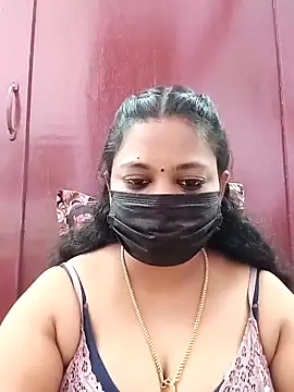 Snapshot of Mandhra28 chatting on November 7, 6:35 am Mandhra28 online show from November 7, 6:35 am