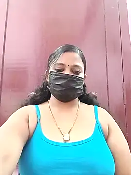 Snapshot of Mandhra28 chatting on November 10, 5:50 am Mandhra28 online show from November 10, 5:50 am