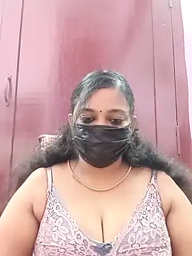 Snapshot of Mandhra28 chatting on November 11, 6:57 am Mandhra28 online show from November 11, 6:57 am