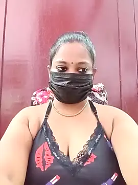 Snapshot of Mandhra28 chatting on November 12, 7:09 am Mandhra28 online show from November 12, 7:09 am