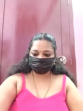 Snapshot of Mandhra28 chatting on November 13, 7:29 am Mandhra28 online show from November 13, 7:29 am