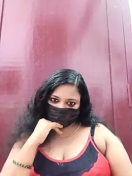 Snapshot of Mandhra28 chatting on November 15, 6:15 pm Mandhra28 online show from November 15, 6:15 pm