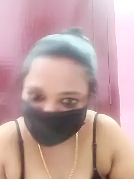 Snapshot of Mandhra28 chatting on November 17, 6:57 pm Mandhra28 online show from November 17, 6:57 pm