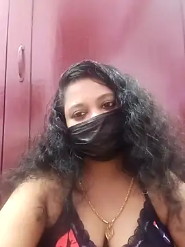 Snapshot of Mandhra28 chatting on November 18, 5:28 pm Mandhra28 online show from November 18, 5:28 pm