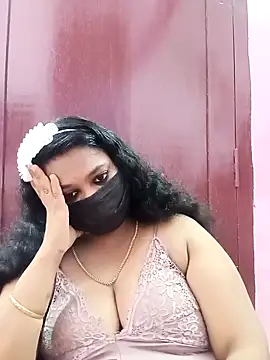 Snapshot of Mandhra28 chatting on November 21, 8:07 pm Mandhra28 online show from November 21, 8:07 pm